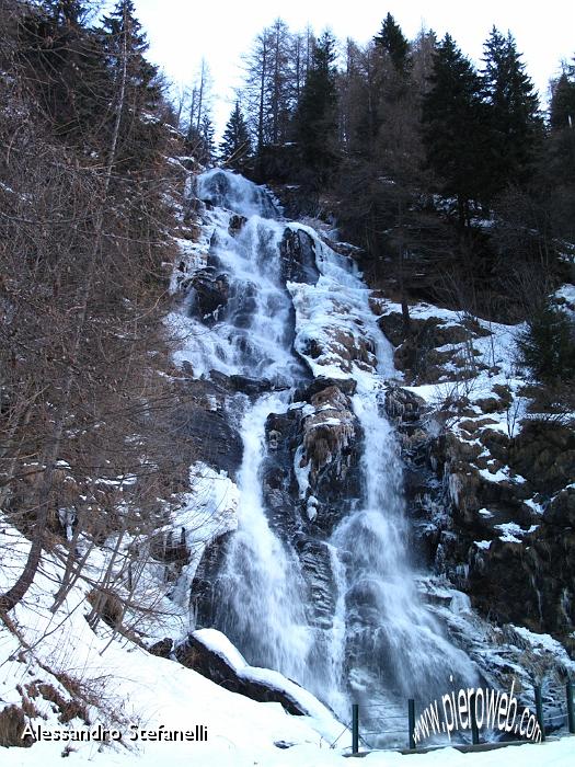 003 cascata Valsabuzza ancora attiva.JPG - 003 cascata Valsambuzza ancora attiva